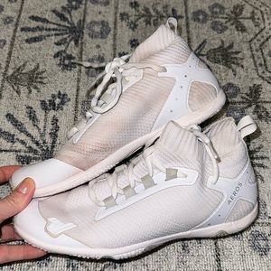 Varsity Aeros Cheer Shoes Size 8.5